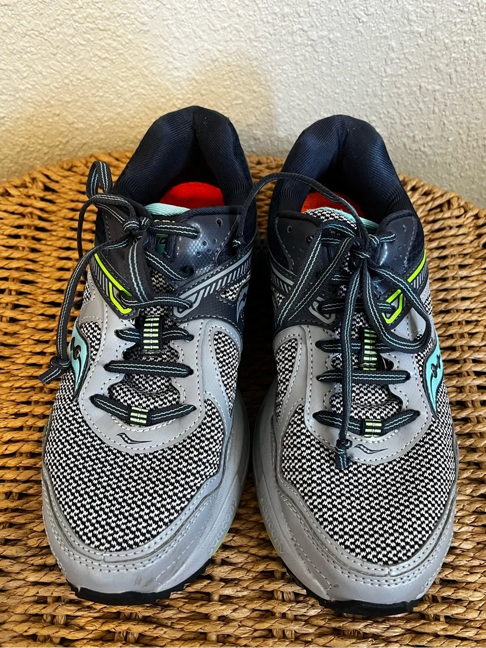 Saucony Cohesion 10 Running Shoes Women’s Size 6.5 W